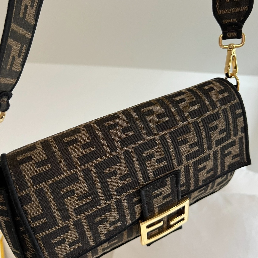 Fendi Black and Tan Monogram Shoulder Bag - Picture 5 of 11